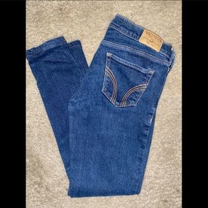Hollister SoCal stretch skinny leg jeans. 5L